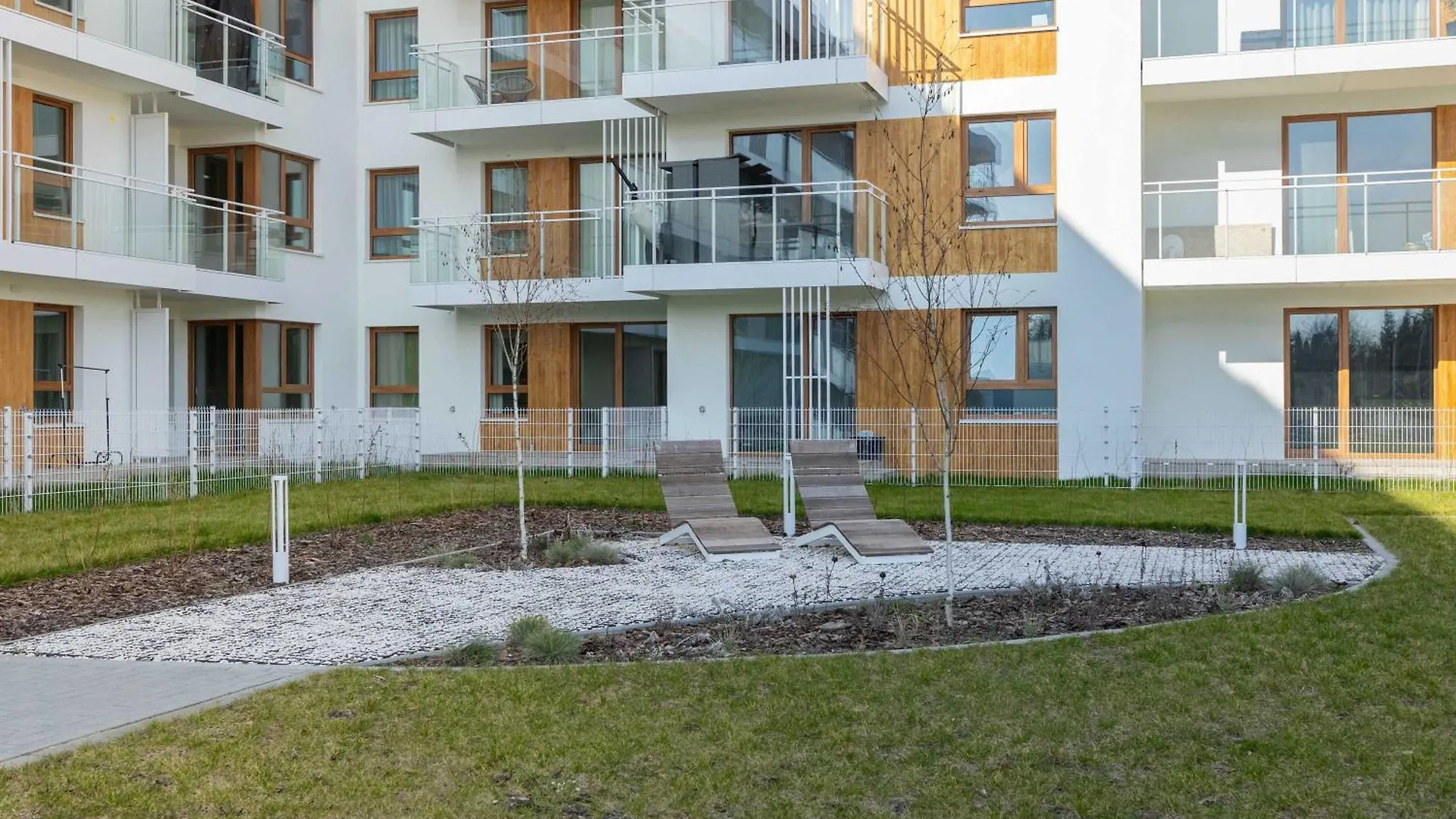 Jasny Apartament W Kolobrzegu Z Parkingiem, Balkonem I Tarasem Widokowym By Noclegi Renters Kolobrzeg