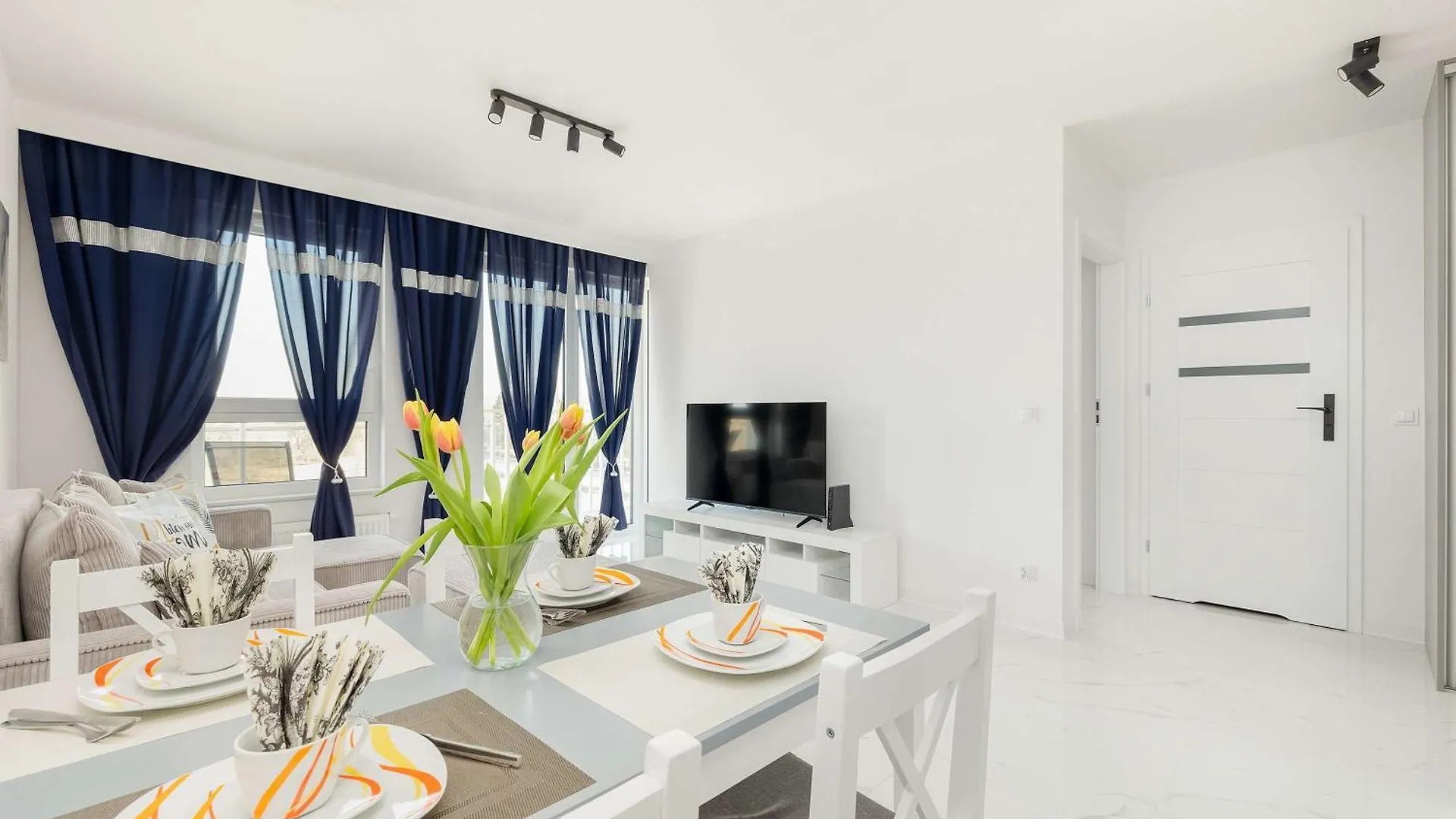 Apartment Jasny Apartament W Kolobrzegu Z Parkingiem, Balkonem I Tarasem Widokowym By Noclegi Renters